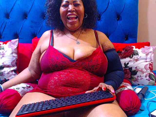 Ebonycandy10 webcam