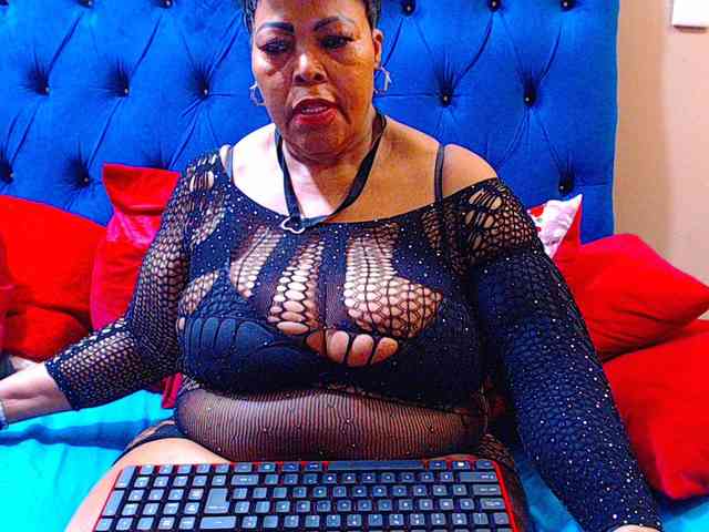 Ebonycandy10 webcam