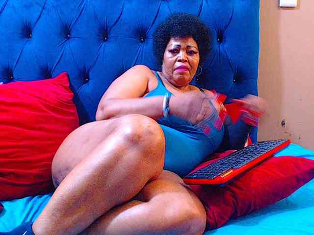 Ebonycandy10 webcam