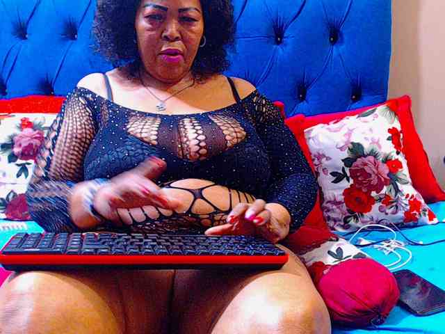 Ebonycandy10 webcam
