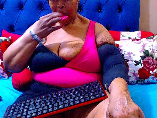 Ebonycandy10 webcam