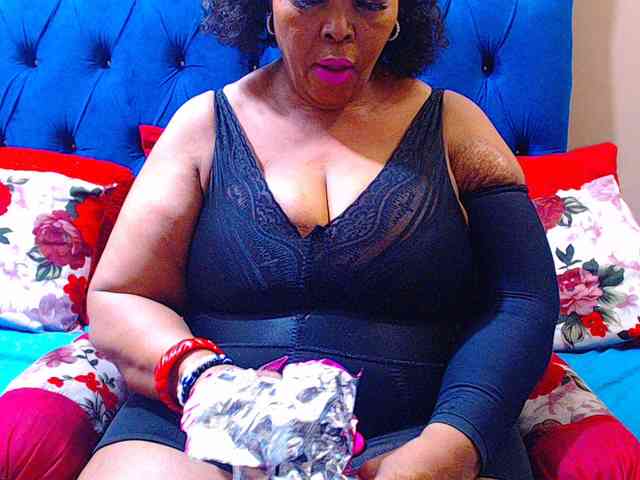 Ebonycandy10 webcam