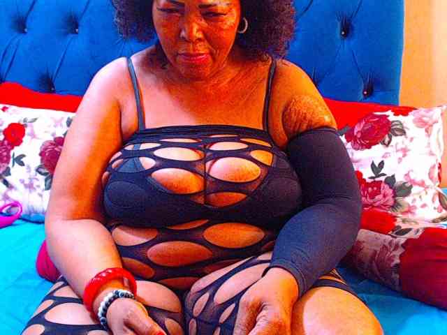 Ebonycandy10 webcam