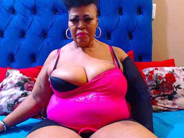 Ebonycandy10 webcam