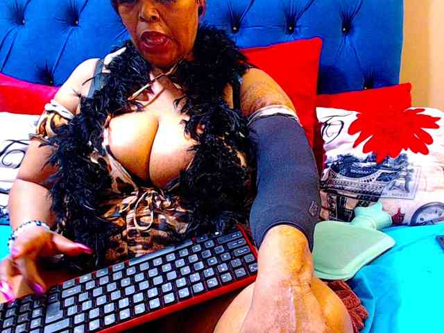 Ebonycandy10