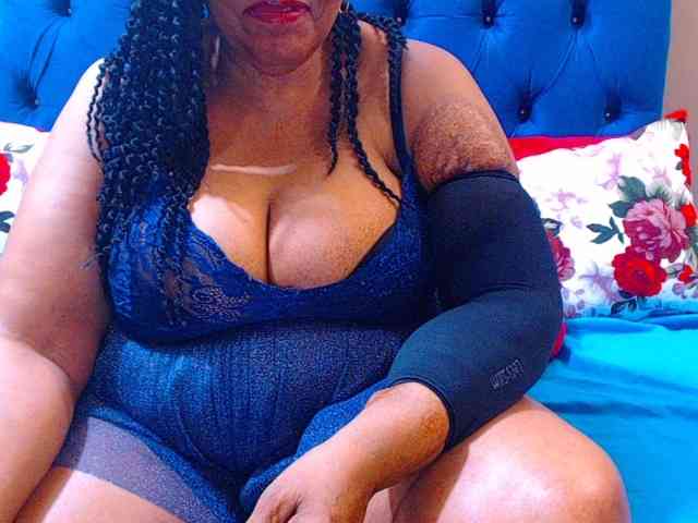 Ebonycandy10 webcam