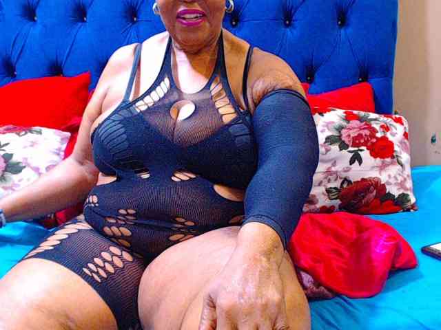 Ebonycandy10 webcam