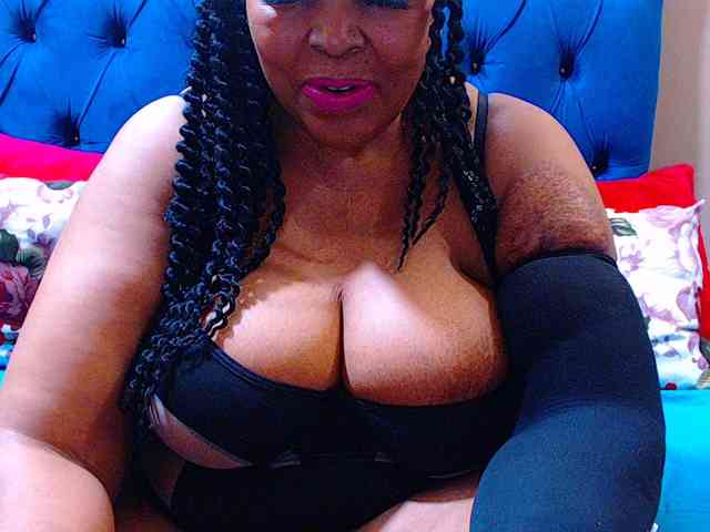 Ebonycandy10 webcam