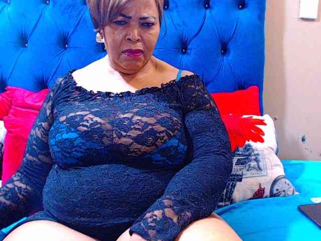 Ebonycandy10 webcam