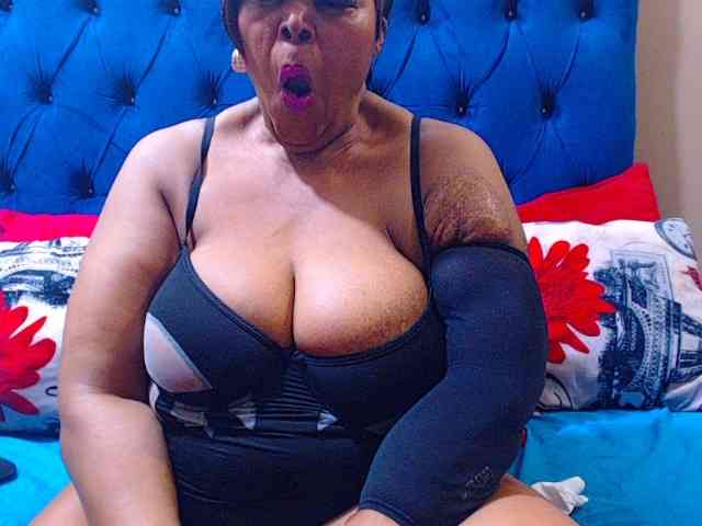 Ebonycandy10