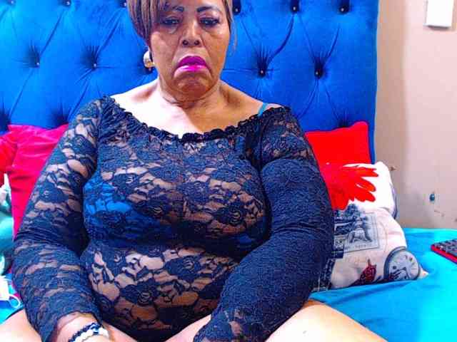 Ebonycandy10 webcam