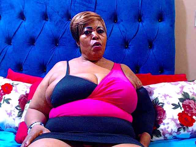 Ebonycandy10 webcam