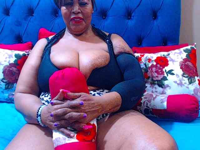 Ebonycandy10 webcam