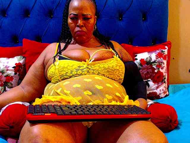 Ebonycandy10 webcam
