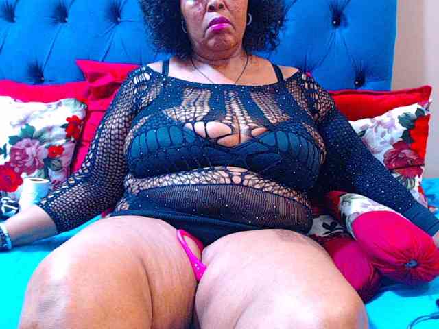 Ebonycandy10 webcam