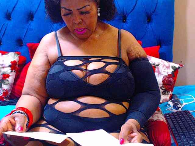 Ebonycandy10 webcam