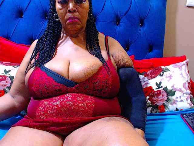 Ebonycandy10 webcam