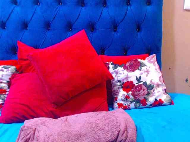 Ebonycandy10 Live Webcam on BongaCams