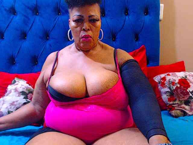 Ebonycandy10 webcam