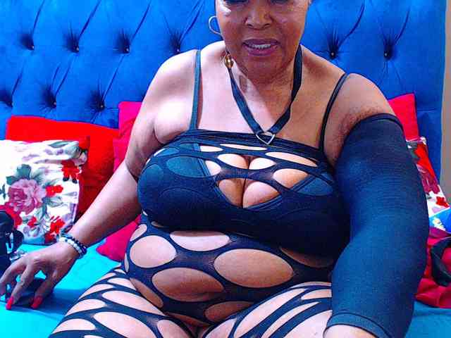 Ebonycandy10 webcam