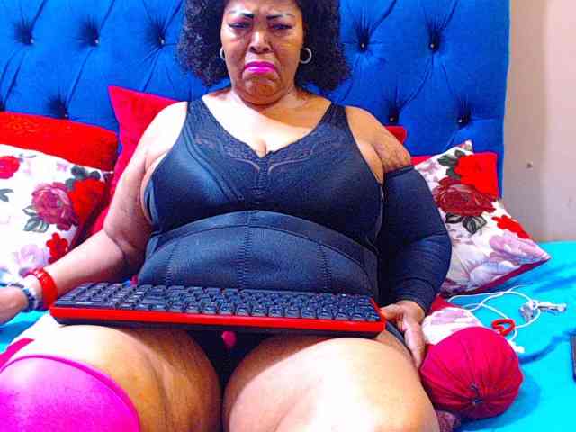 Ebonycandy10 webcam