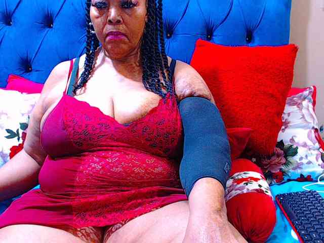 Ebonycandy10 webcam