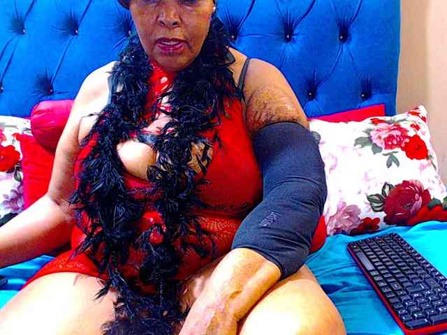 Ebonycandy10 webcam