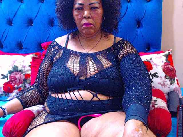 Ebonycandy10 webcam