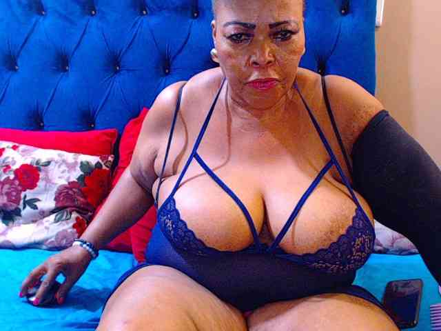 Ebonycandy10 webcam