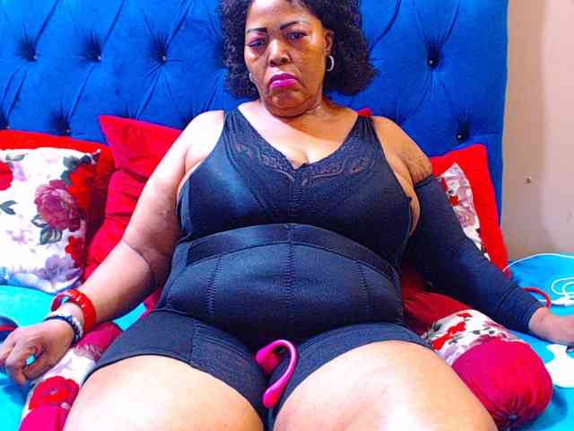 Ebonycandy10 webcam