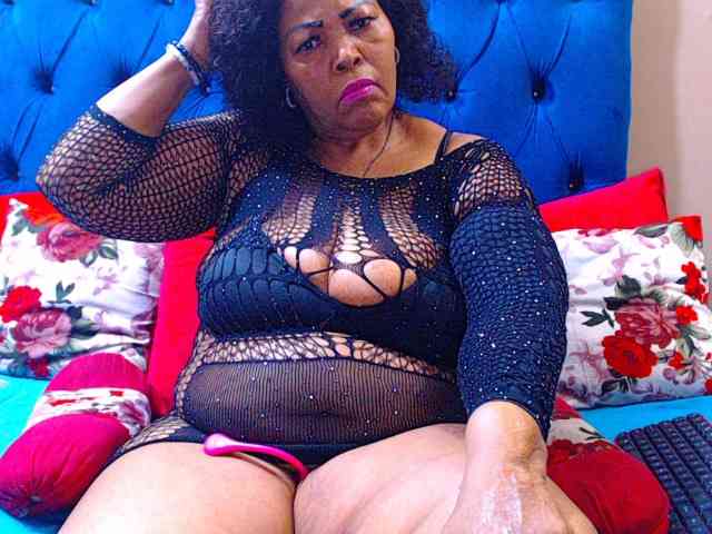 Ebonycandy10 webcam