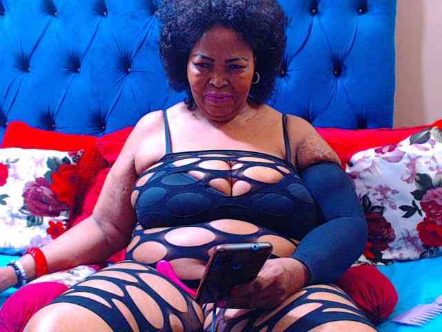 Ebonycandy10 webcam