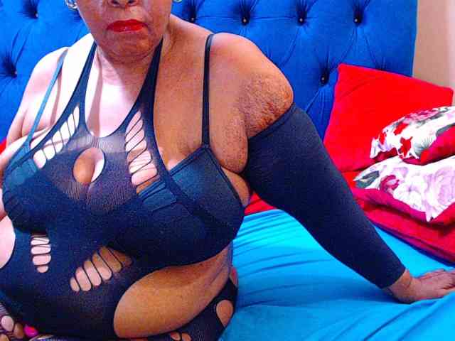 Ebonycandy10 webcam