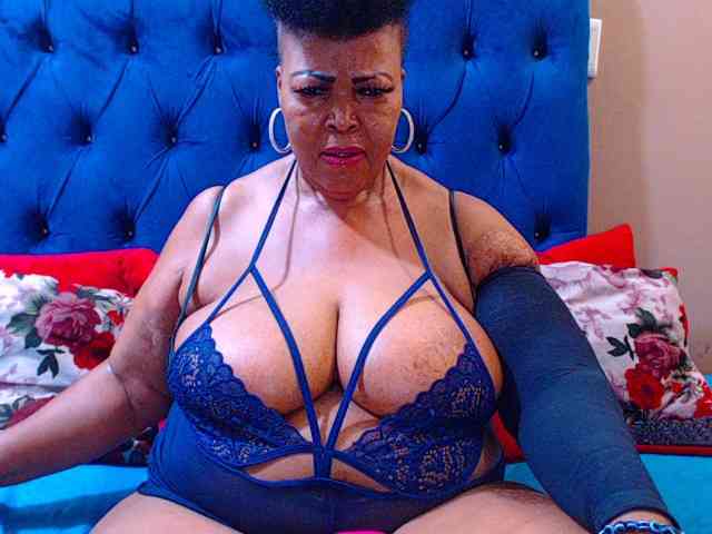 Ebonycandy10 webcam