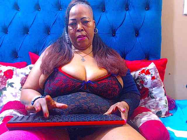 Ebonycandy10
