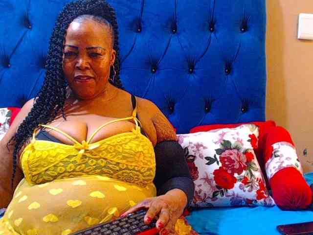 Ebonycandy10 webcam