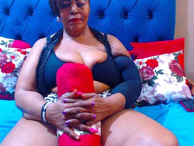 Ebonycandy10 webcam