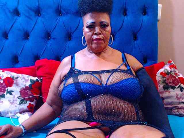 Ebonycandy10 webcam