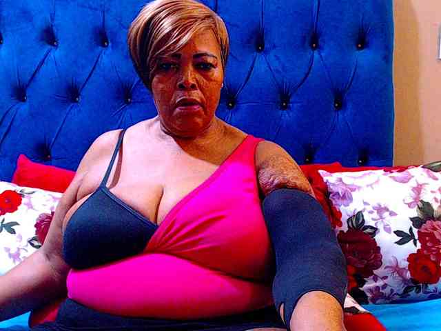 Ebonycandy10 webcam