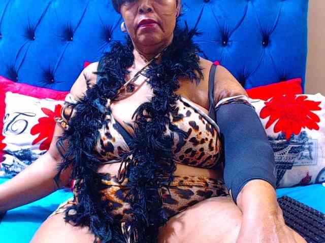 Ebonycandy10 webcam
