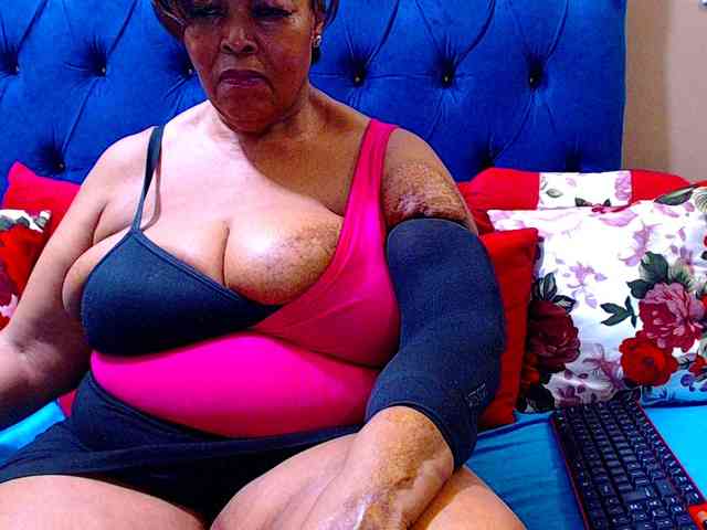 Ebonycandy10 webcam