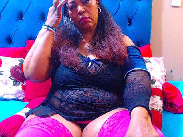 Ebonycandy10's webcam live show