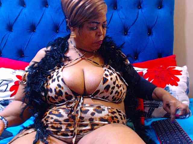 Ebonycandy10 webcam