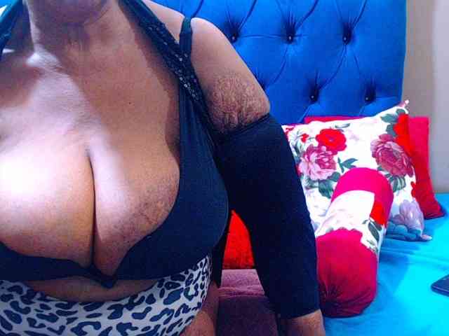 Ebonycandy10 webcam