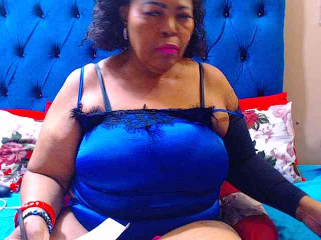 Ebonycandy10 webcam