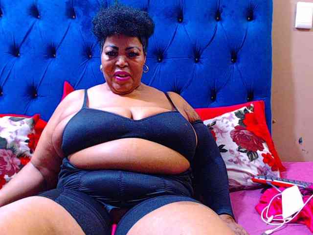 Ebonycandy10 webcam