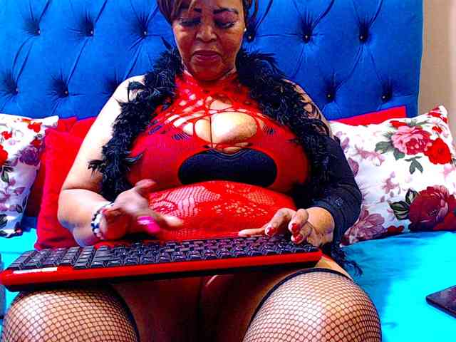 Ebonycandy10 webcam