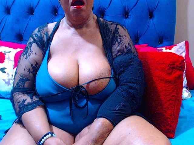 Ebonycandy10 webcam