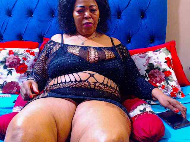 Ebonycandy10 webcam