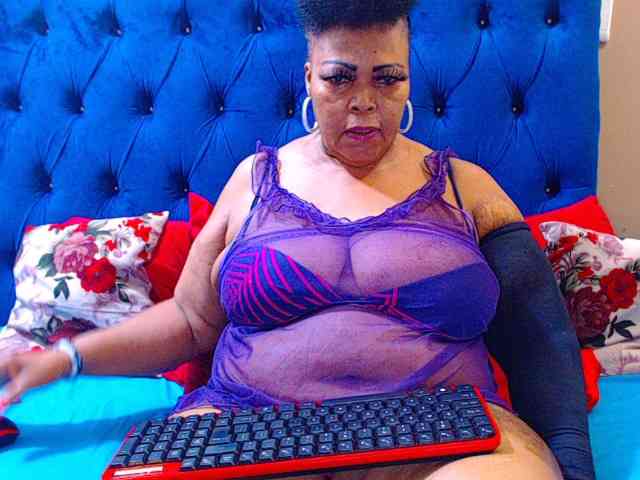 Ebonycandy10 webcam